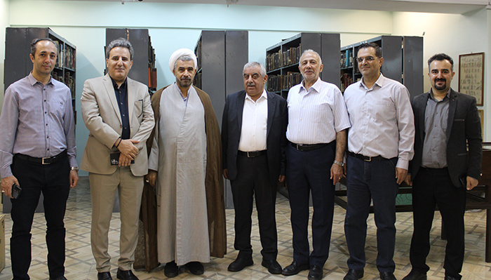 بازدید آقای عباس غزالی مشاور فرهنگی و هنری اقلیم کردستان عراق از کتابخانه مرکزی دانشگاه تهران