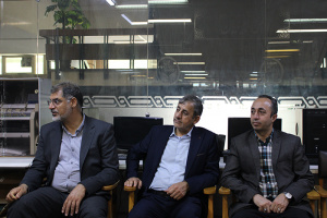 بازدید مدیر کل امور دانشجویی از بخش نابینایان کتابخانه مرکزی
