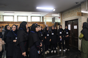 بازدید دانش آموزان و دبیران دبیرستان نمونه دولتی دخترانه شهید چمران شهرستان بناب از کتابخانه مرکزی