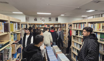 بازدید دانش‌آموزان و دبیران دبیرستان پسرانه ابوتراب از کتابخانه مرکزی و مرکز اسناد دانشگاه تهران