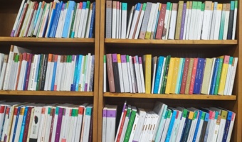۲۴۵ عنوان کتاب توسط مرکز مطالعات و برنامه ریزی شهرداری تهران به کتابخانه مرکزی دانشگاه تهران اهدا شد