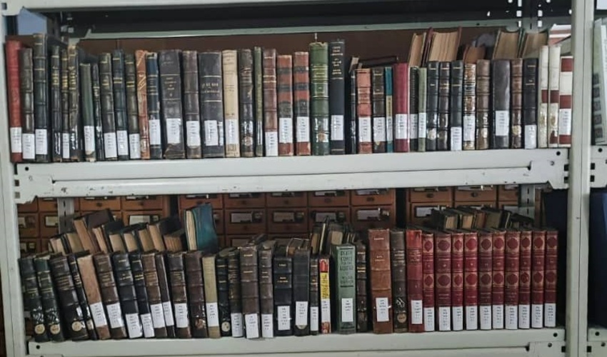 مجموعه ۴۰۰ مجلدی کتابهای اهدایی دکتر محمد مصدق به کتابخانه مرکزی و مرکز اسناد دانشگاه تهران فهرست نویسی شد